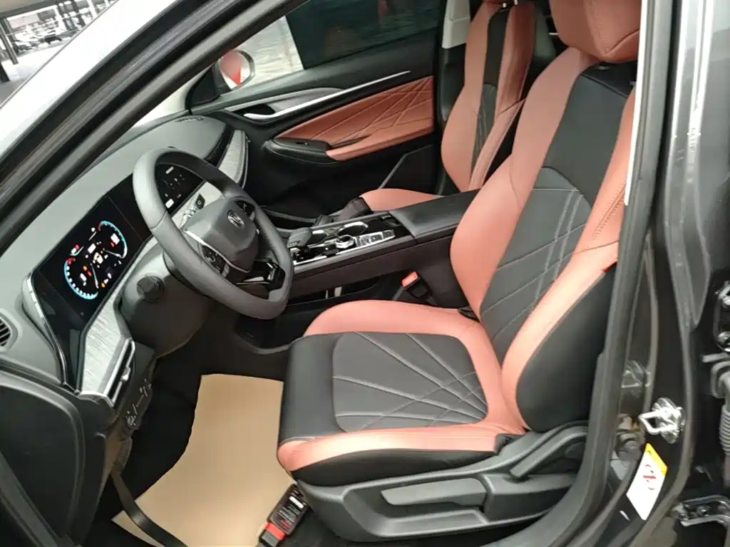 Changan Eado — миниатюра 15