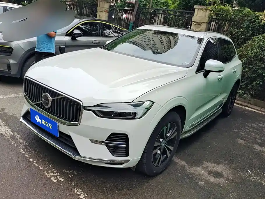 Volvo XC60 2022