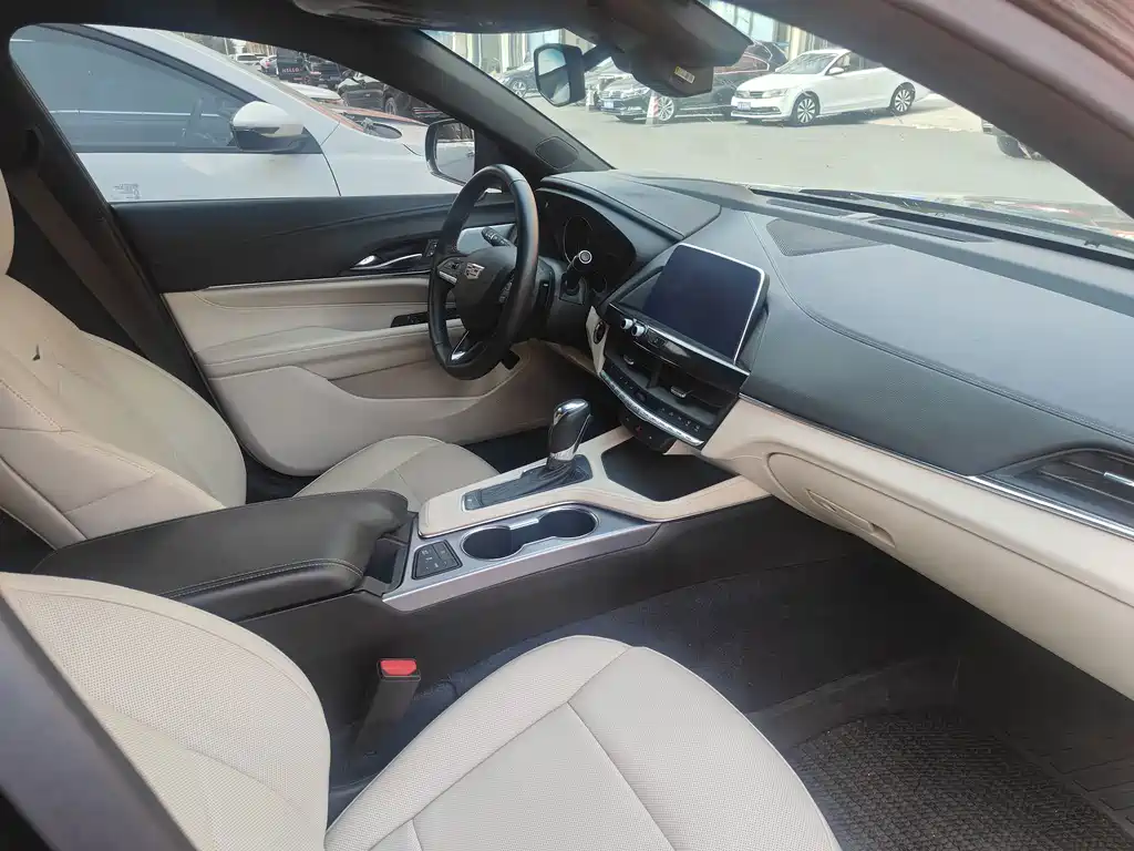Cadillac CT4 — миниатюра 5
