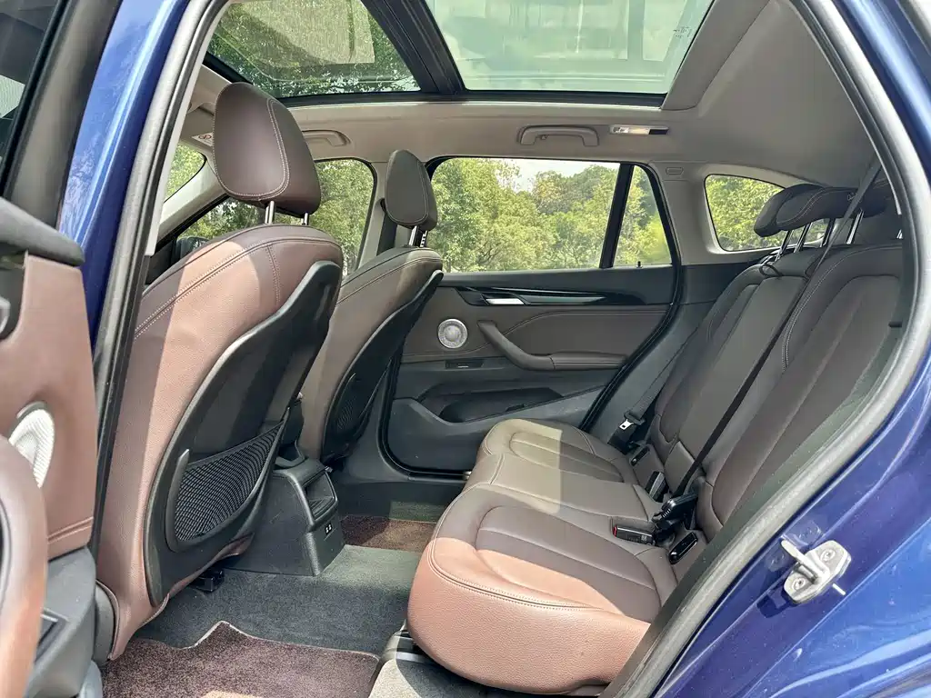 BMW X1 — миниатюра 10
