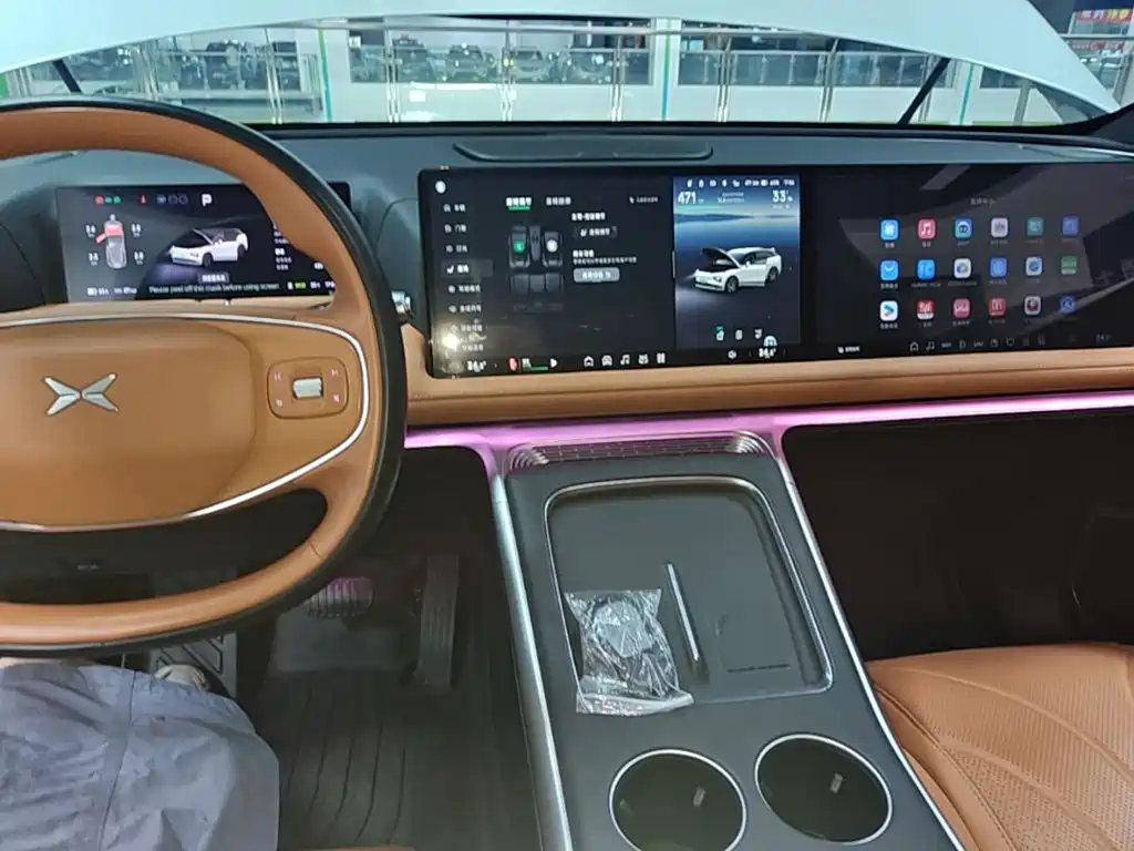 XPeng G9 — миниатюра 10