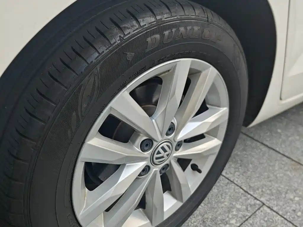 Volkswagen Touran — миниатюра 5