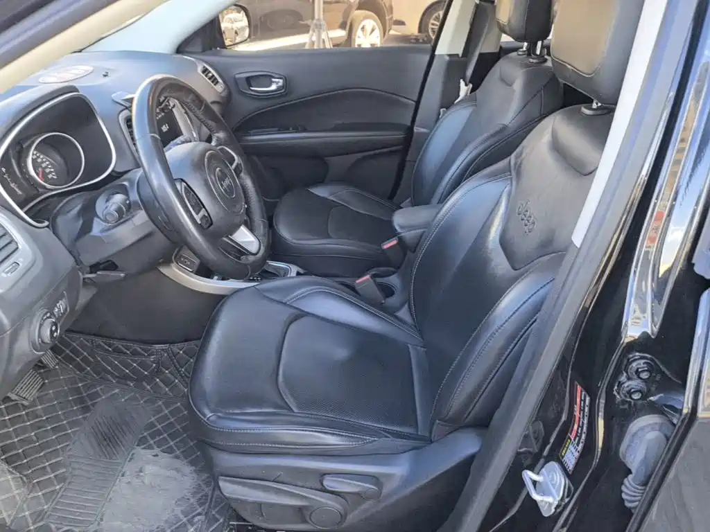 Jeep Compass — миниатюра 15