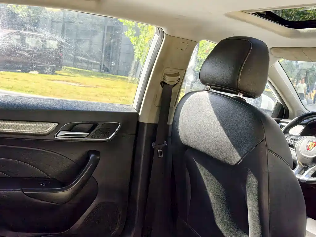 Roewe i6 Classic — миниатюра 19