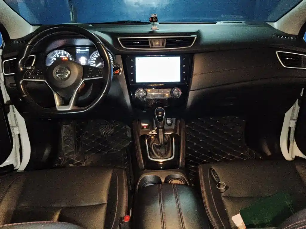 Nissan Qashqai — миниатюра 10