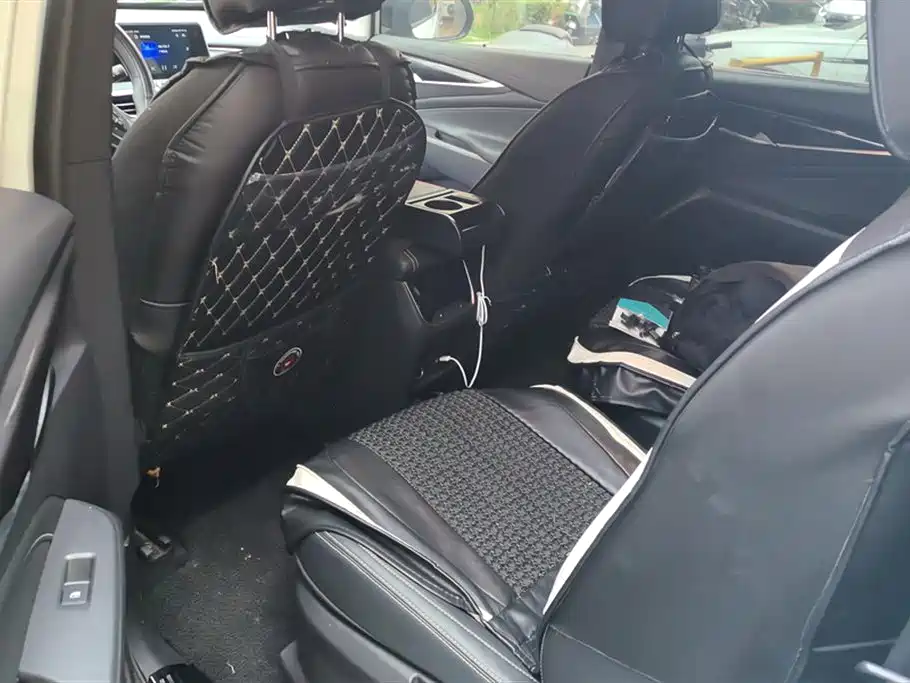 SAIC MAXUS CHASE G50