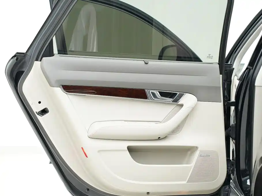 Audi A6L — миниатюра 18