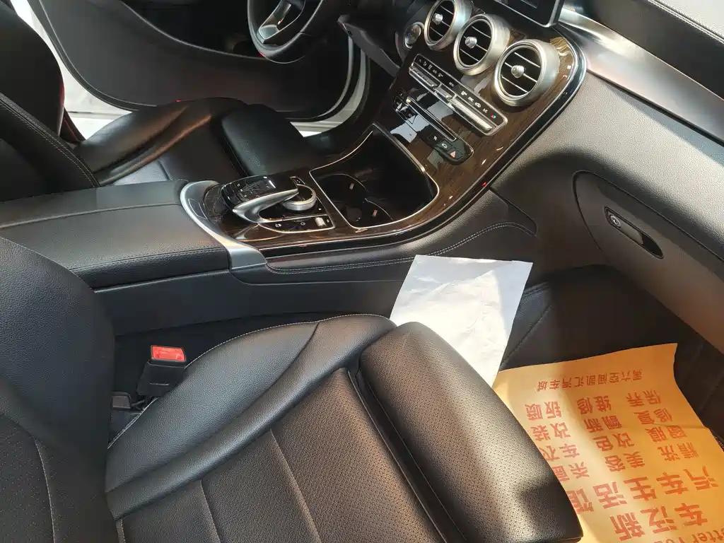 Mercedes-Benz GLC — миниатюра 13