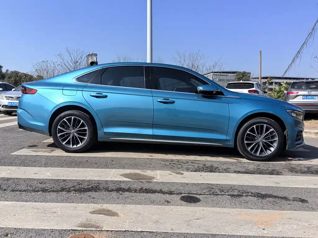 GEELY AUTOMOBILE XINGRUI