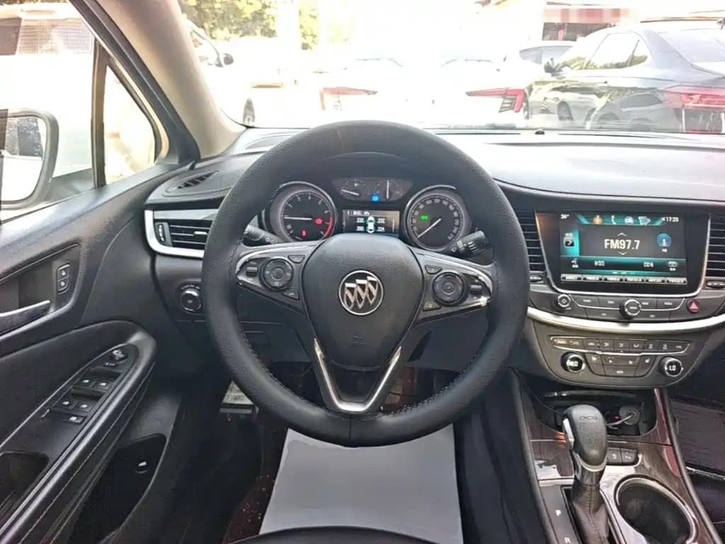Buick Verano — миниатюра 11