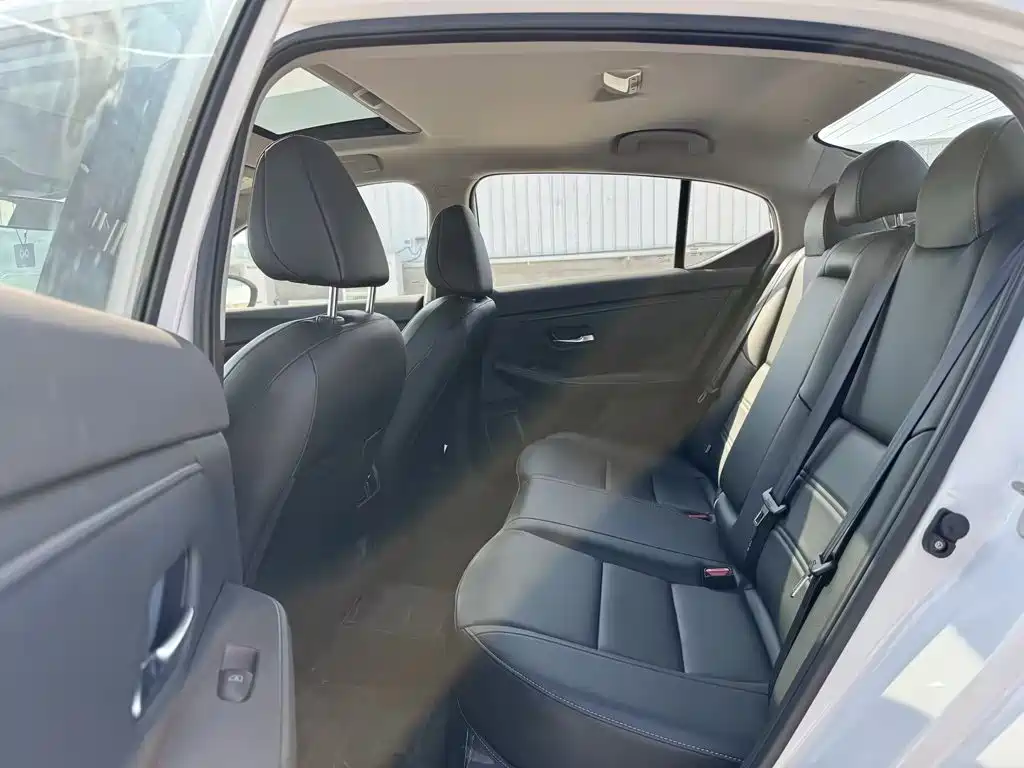 Nissan Sylphy — миниатюра 13