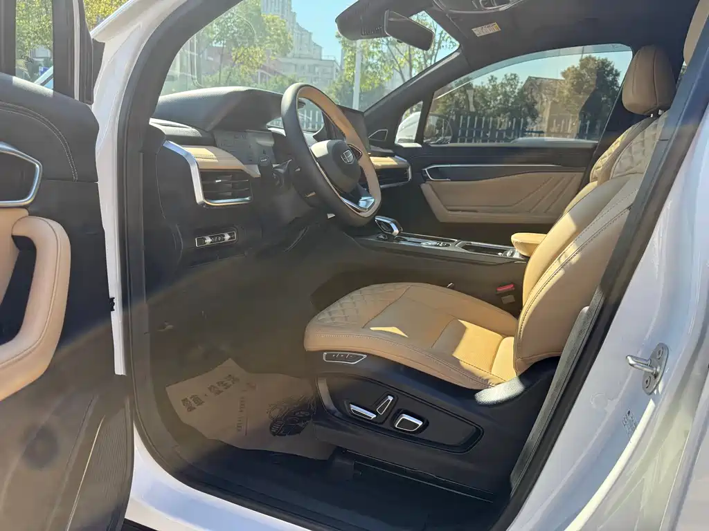 Geely Haoyue L — миниатюра 10