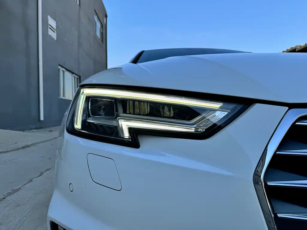 Audi A4L 2018 30 40 TFSI Fashion
