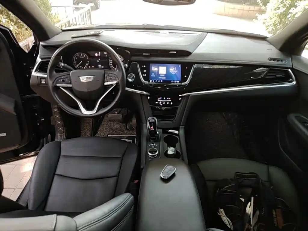 Cadillac XT6 — миниатюра 10
