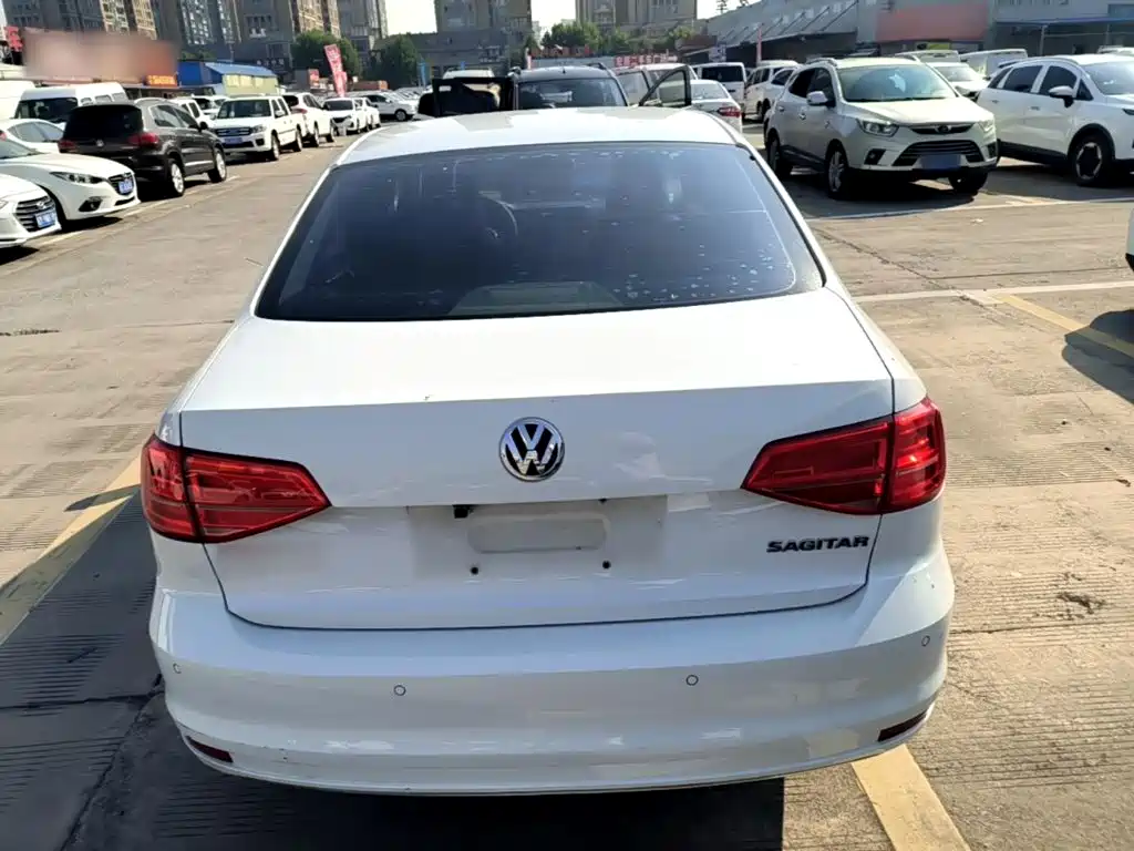 Volkswagen Sagitar — миниатюра 6