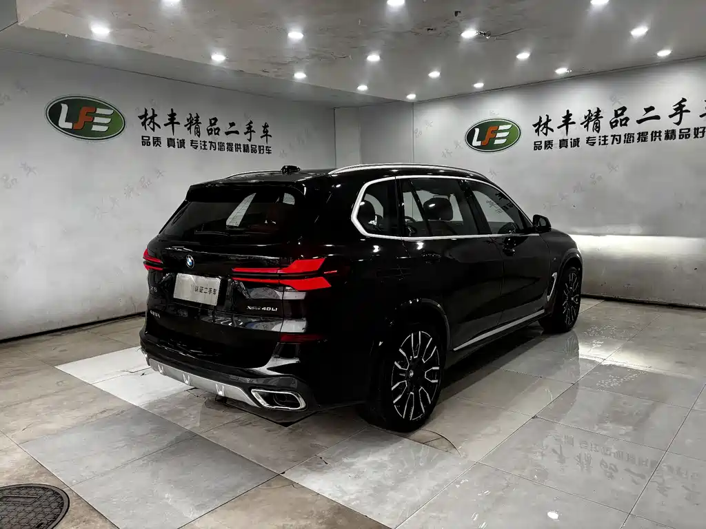BMW X5 2025 xDrive 40Li M Sport