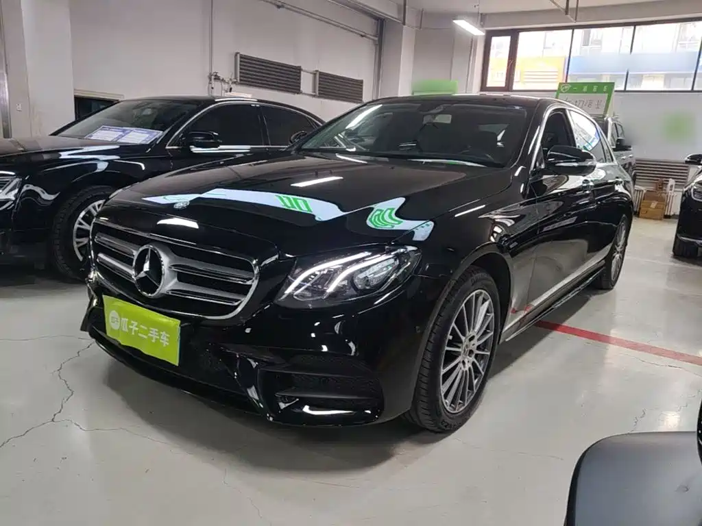Mercedes-Benz E-Class — миниатюра 2