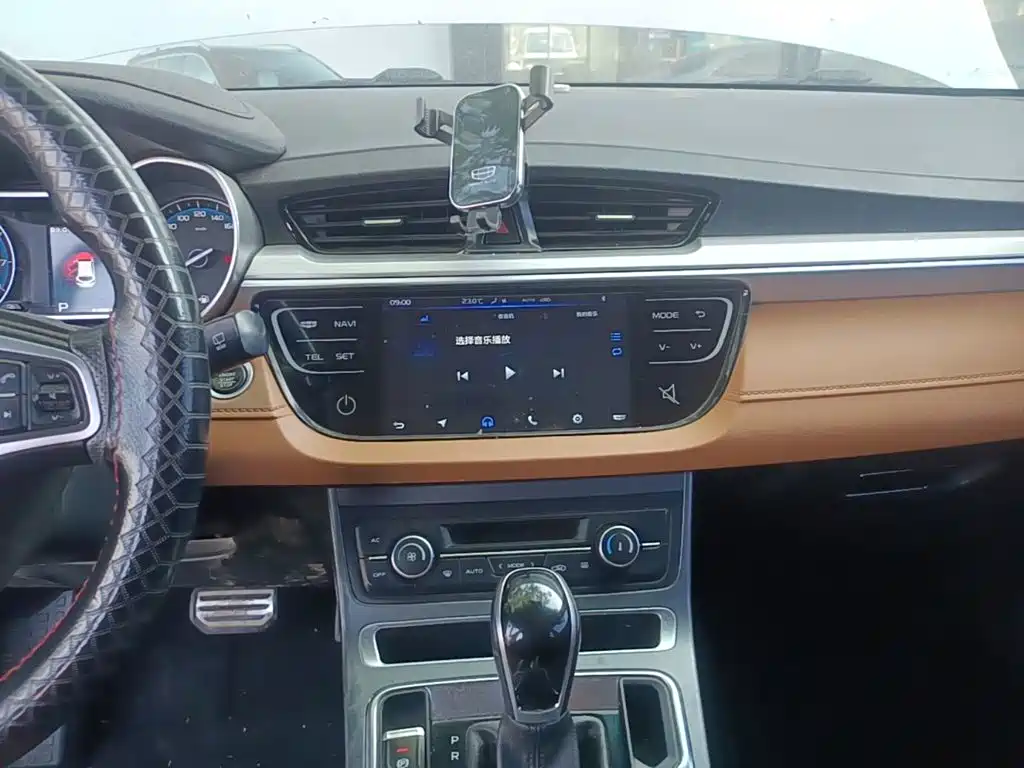 Geely Vision S1 — миниатюра 13
