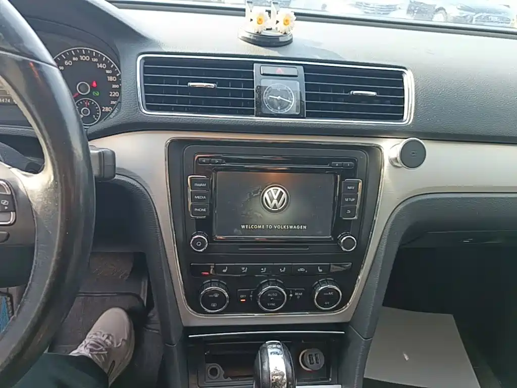 Volkswagen Passat — миниатюра 13