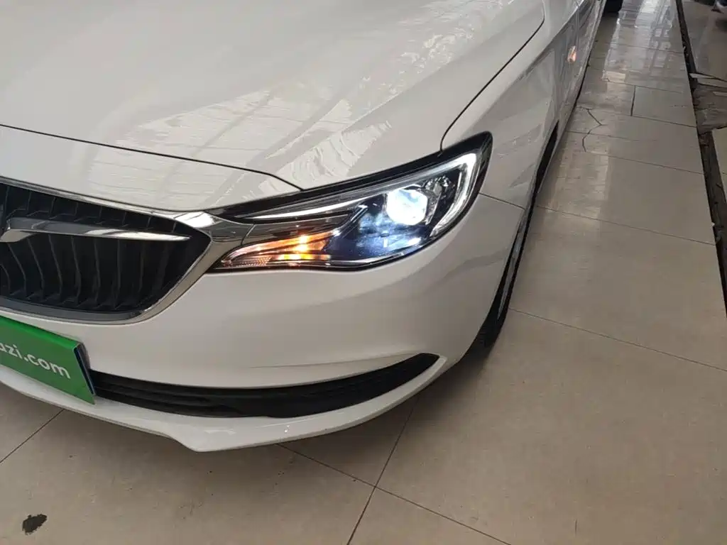 Buick Excelle — миниатюра 24