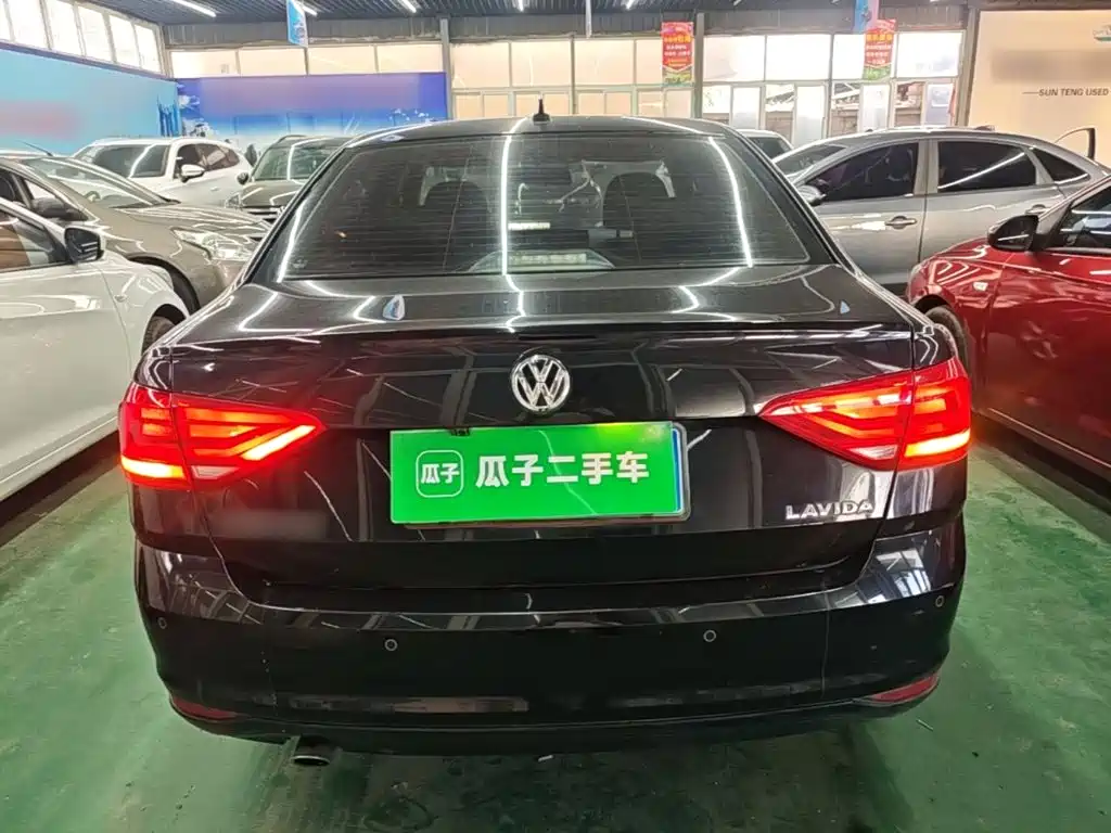 Volkswagen Lavida — миниатюра 6