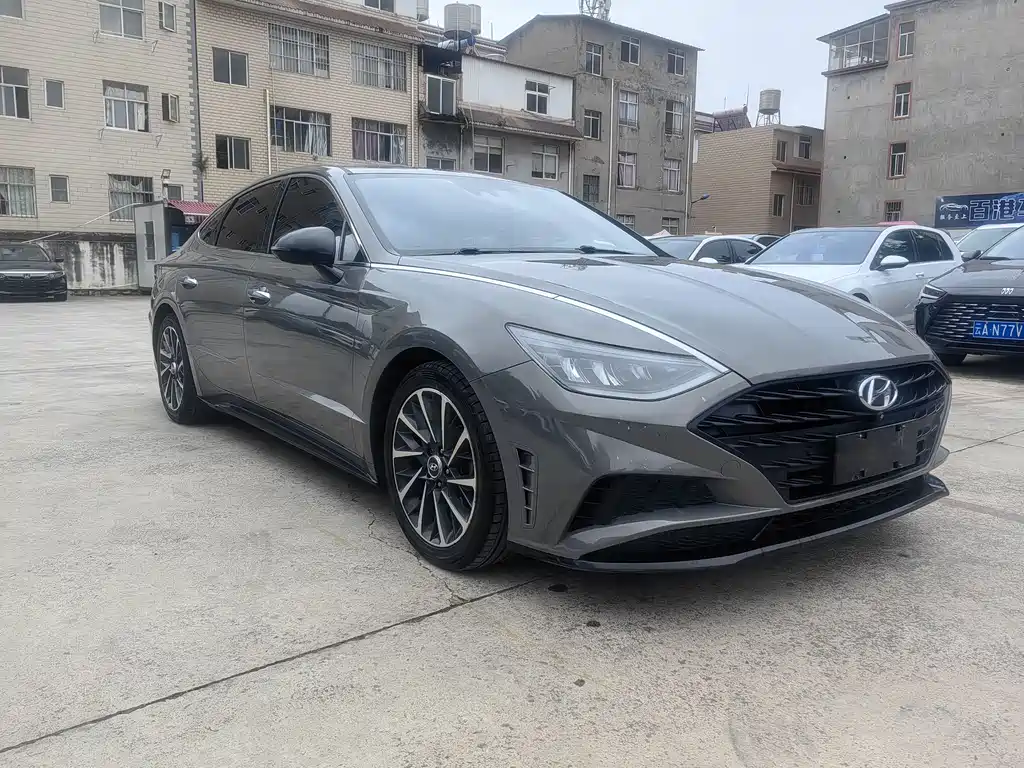 MODERN SONATA