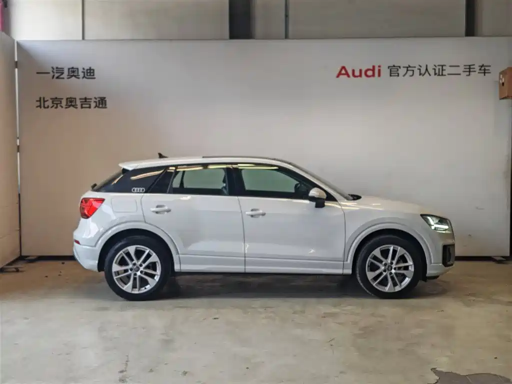 Audi Q2L — миниатюра 4