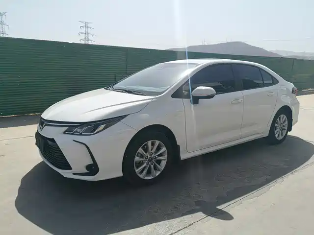 TOYOTA COROLLA 2023