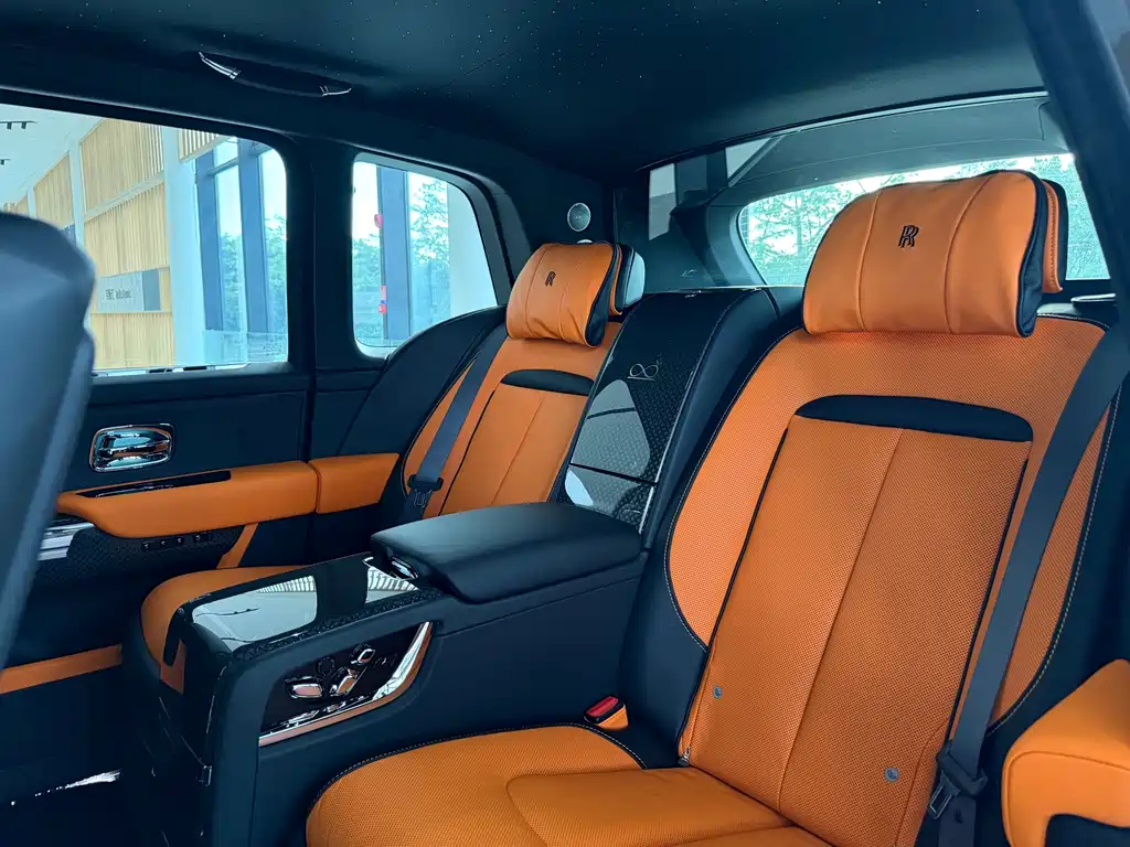 Rolls-Royce Cullinan 2024 Black Badge