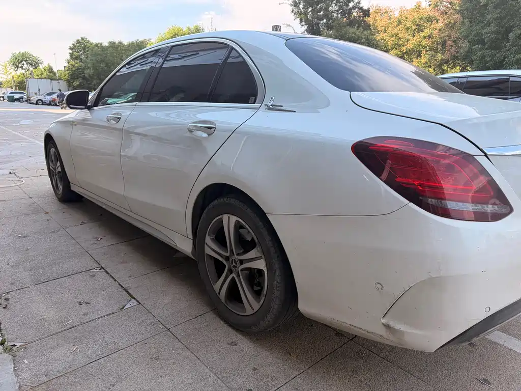 Mercedes-Benz C-Class — миниатюра 4