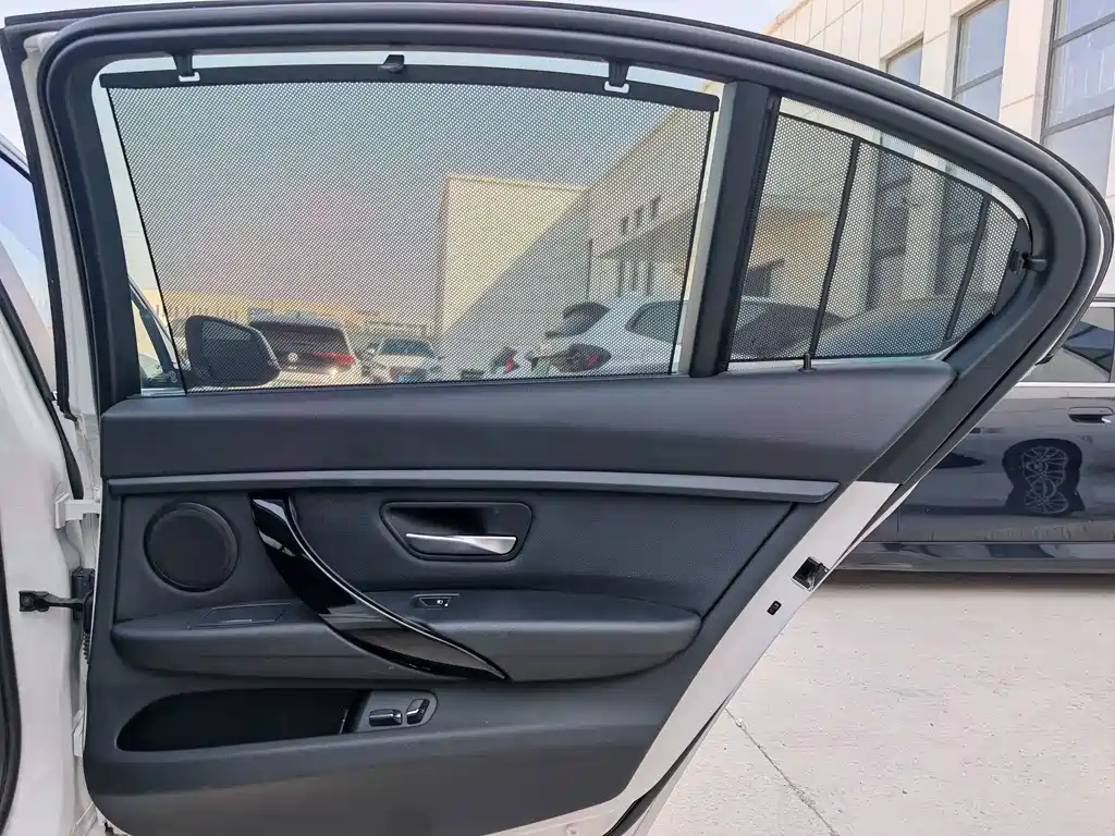 BMW 3 Series — миниатюра 29