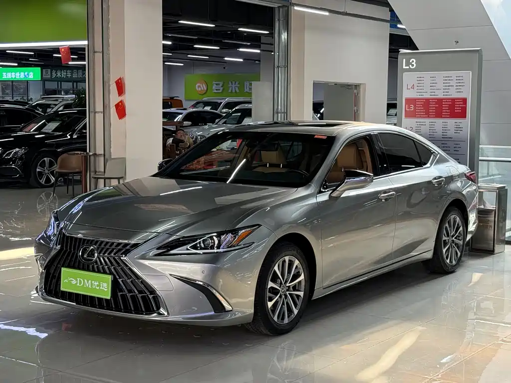 Lexus ES — миниатюра 3