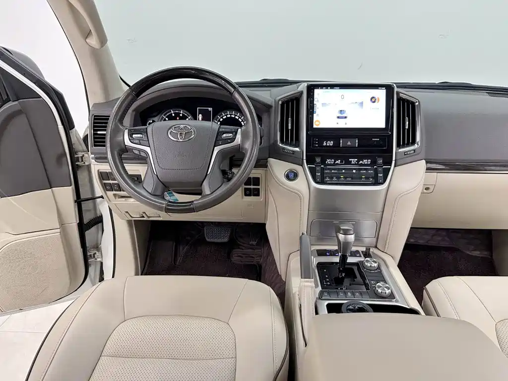 Toyota Land Cruiser — миниатюра 12