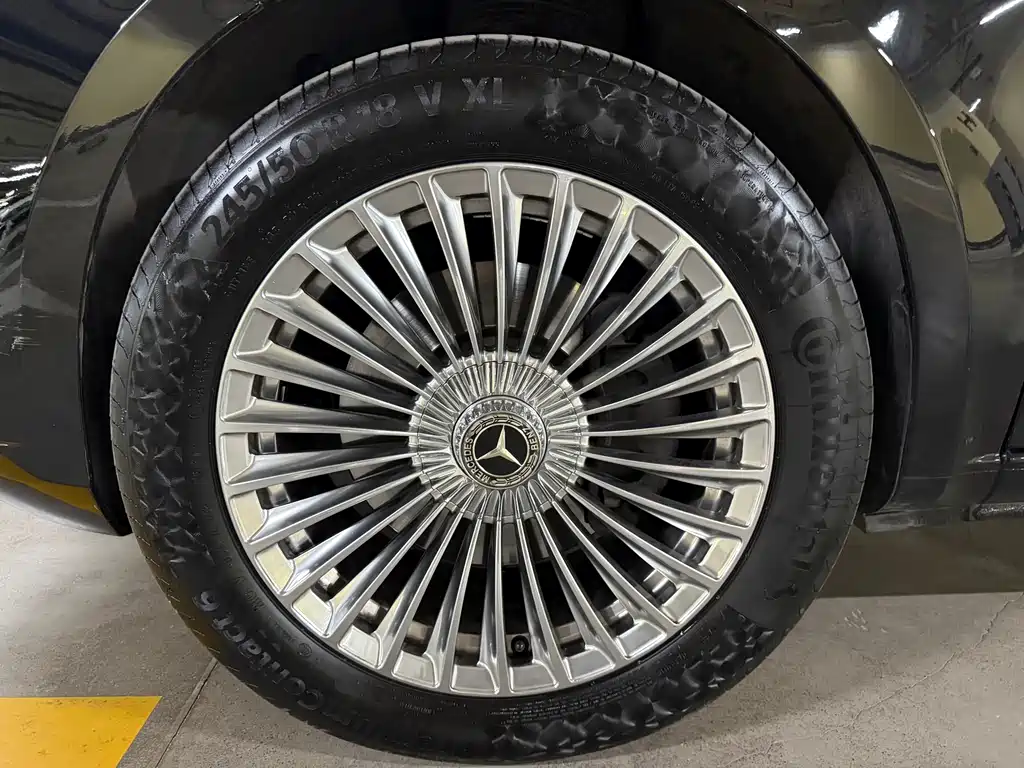 MERCEDES-BENZ V CLASS