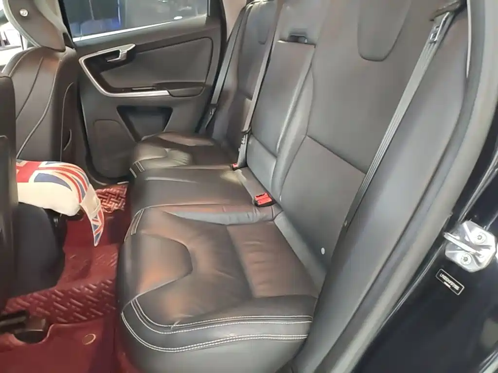Volvo XC60 — миниатюра 17