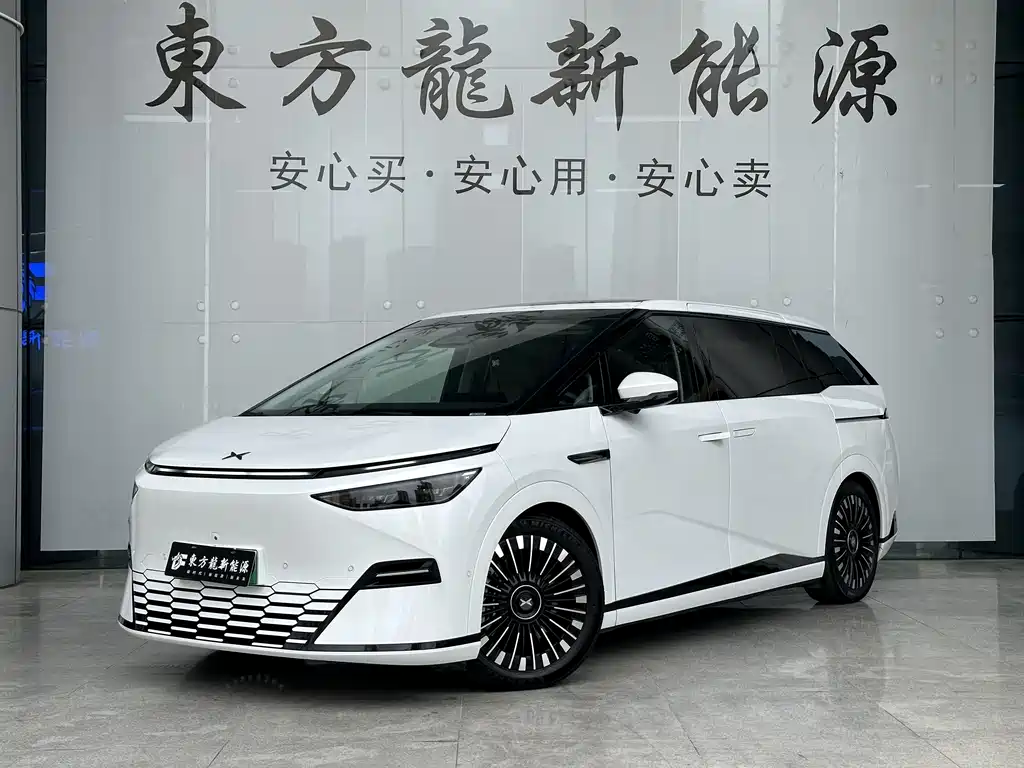 XPeng X9 2025