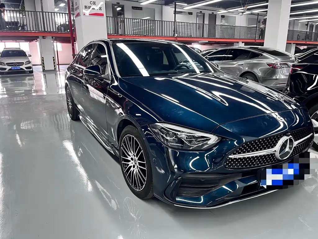 Mercedes-Benz C-Class — миниатюра 3