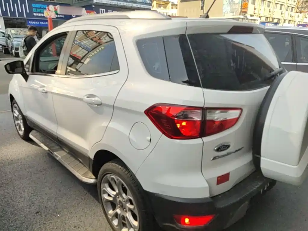 Ford Ecosport — миниатюра 5