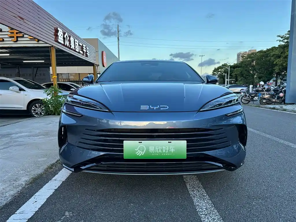BYD SEAL