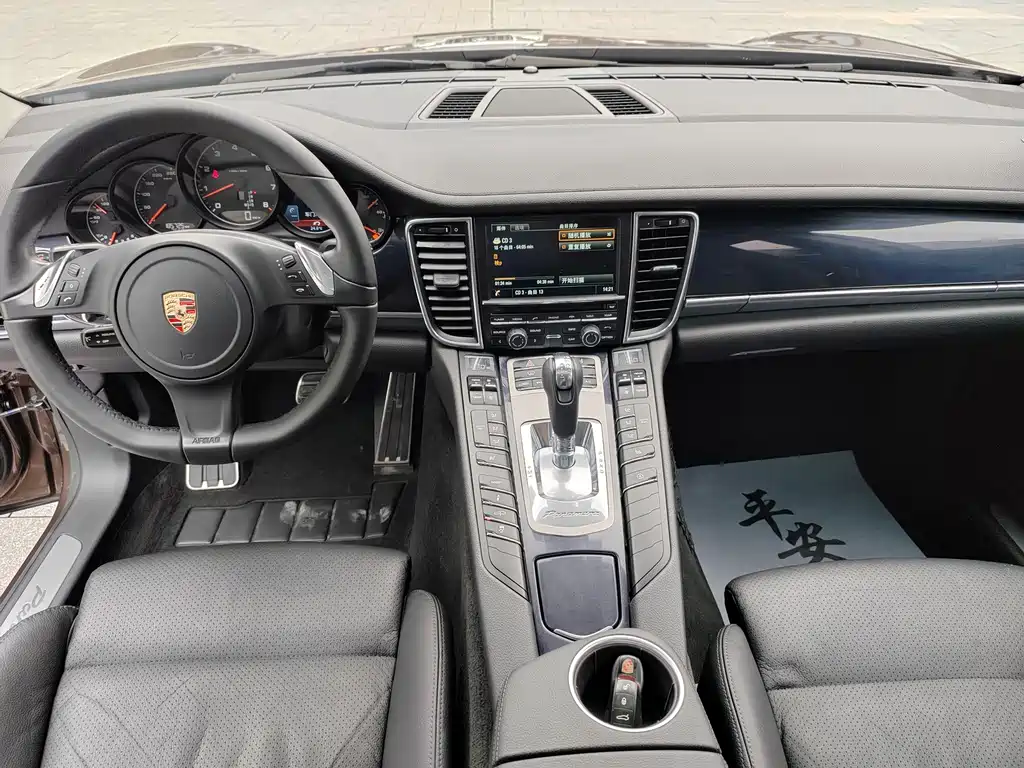 Porsche Panamera — миниатюра 9