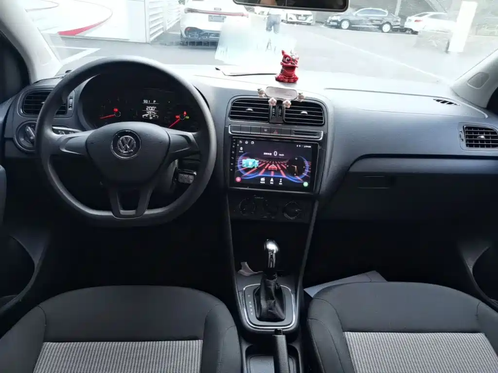 Volkswagen Polo — миниатюра 10