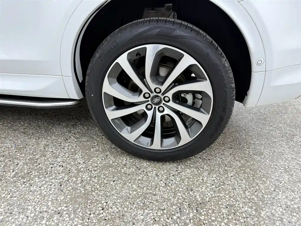 LAND ROVER DISCOVER SPORTS