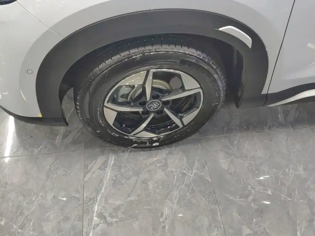BYD Yuan UP — миниатюра 23