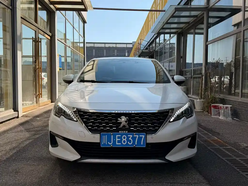 Peugeot 408 — миниатюра 2
