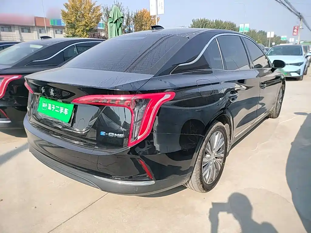 Hongqi Hongqi E-QM5 — миниатюра 7