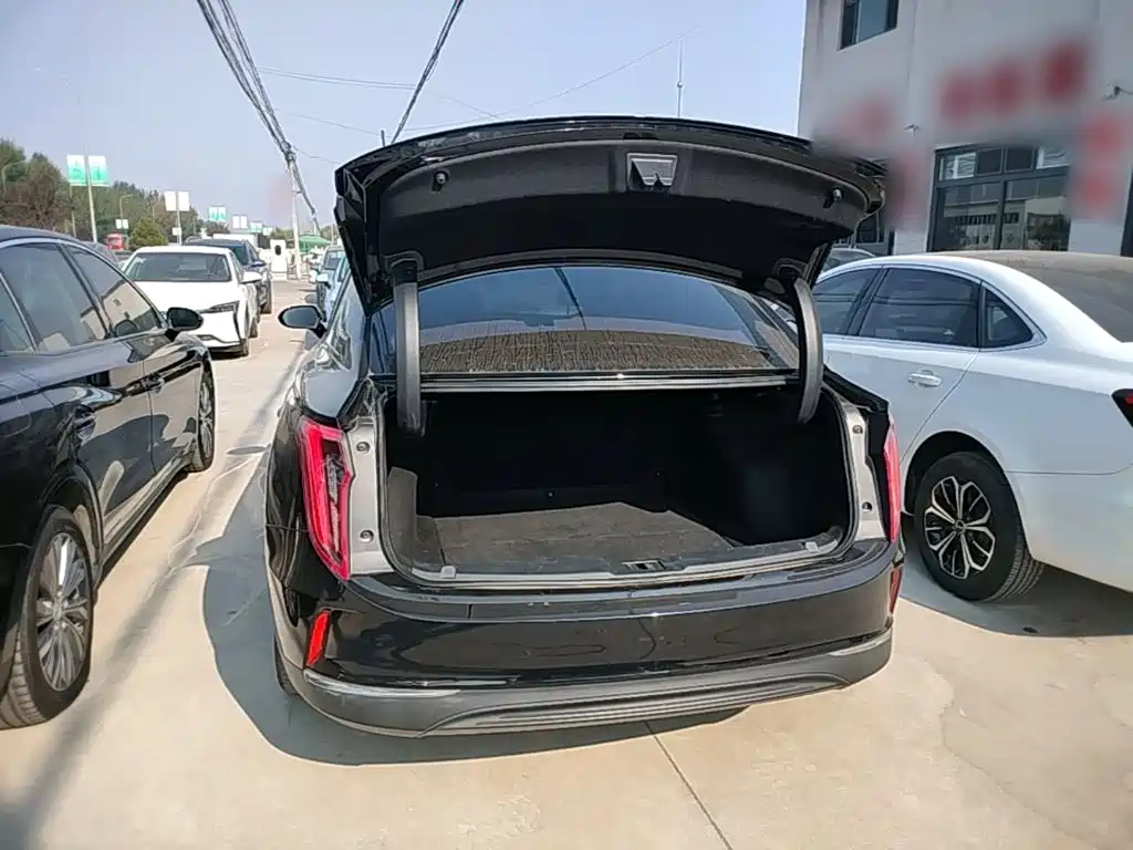 Hongqi Hongqi E-QM5 — миниатюра 19