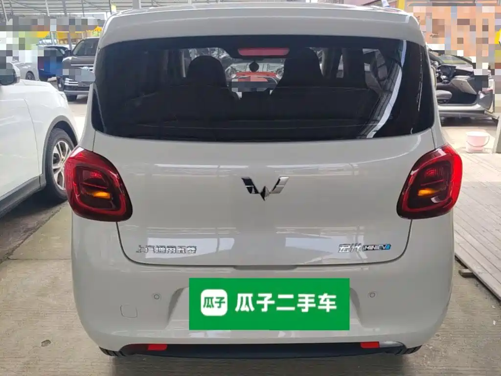 Wuling MINIEV — миниатюра 6