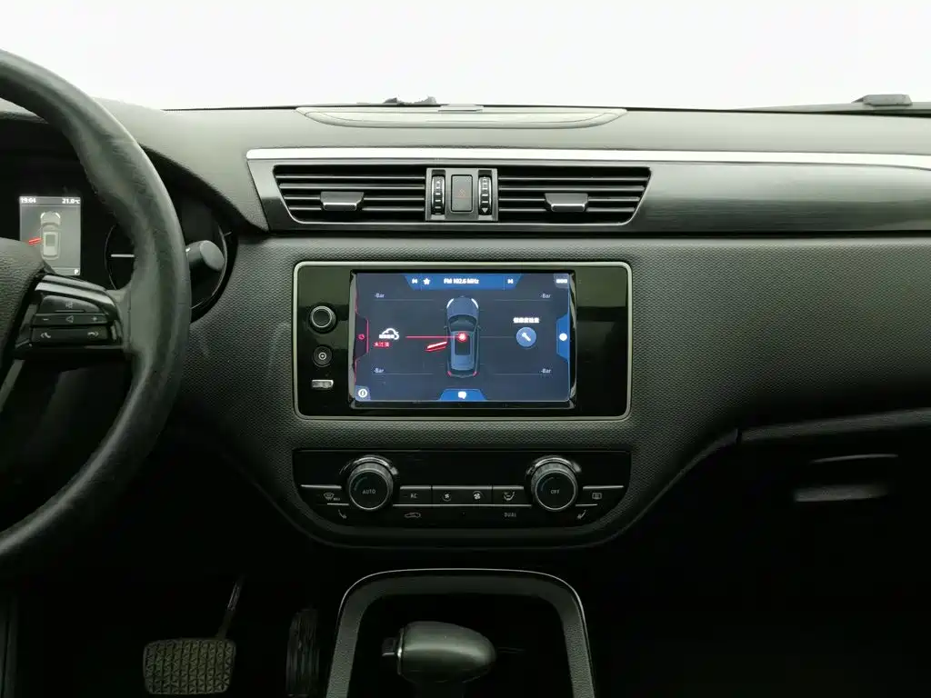 Qoros Qoros 5 — миниатюра 12
