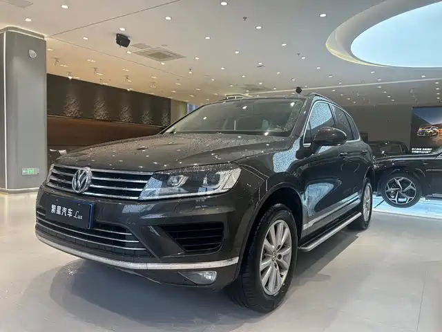 VOLKSWAGEN TOUAREG 2016