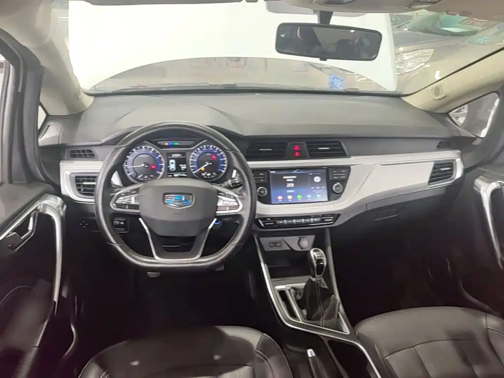 Geely Vision X3 — миниатюра 10